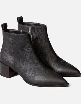 Everlane The Boss Boots in Black Pebbled - Size 7